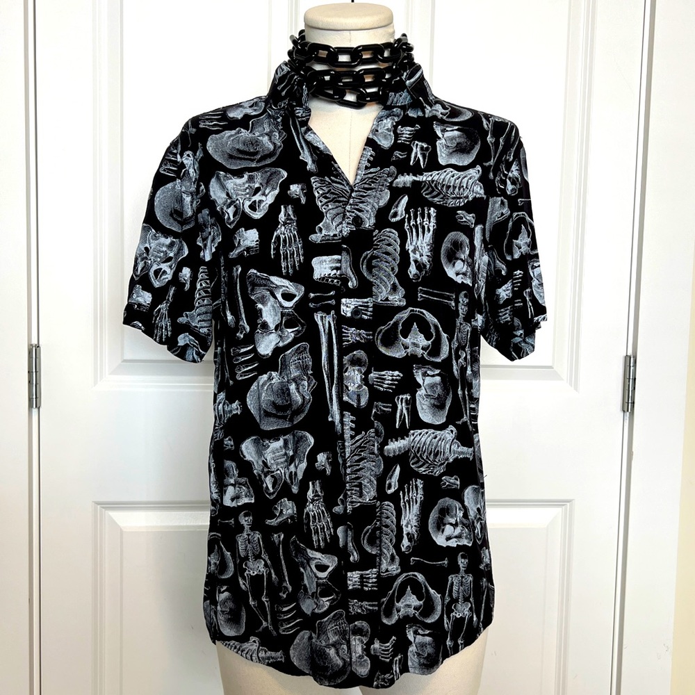 Hot Topic Bones Blouse